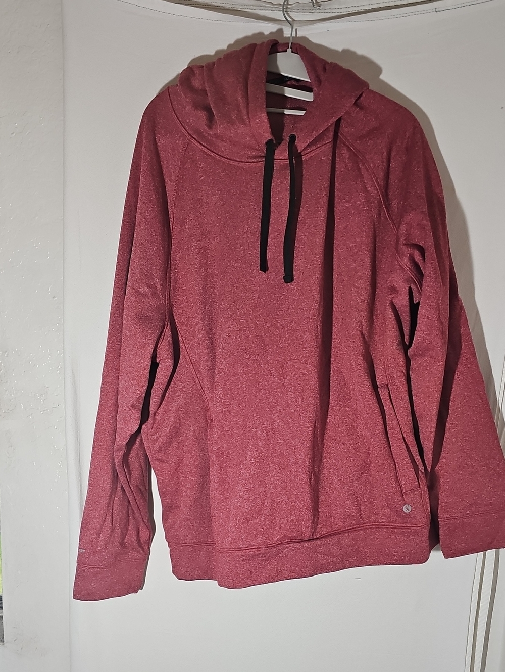 Xersion Men's Hoodie Sweatshirt in Rose Red Marl